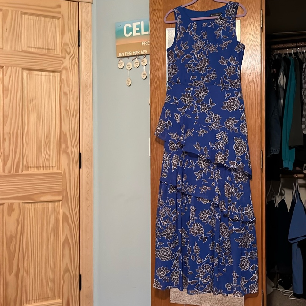 Jessica Howard dress